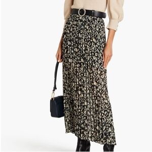 BA & SH Pleated Navy Blue And Cream Skirt Size Small